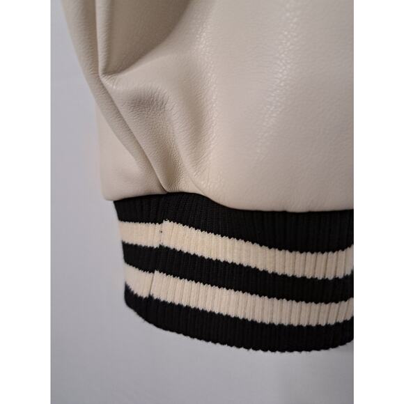 Forever 21 Juniors Varsity Jacket Size M Cream Black Schoolgirl Dark Academia - Picture 5 of 7